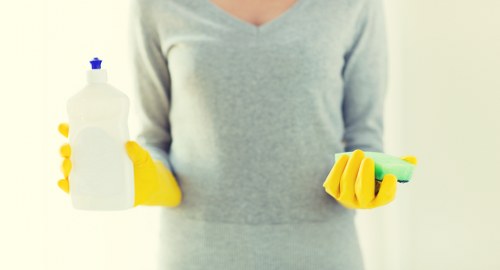 Weekly cleaning checklist for a London house